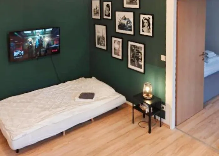 Metro-station To Opera 1 Min Away Apartment *