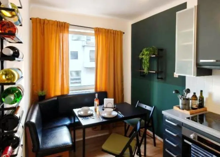 Metro-station To Opera 1 Min Away Apartment Vienna